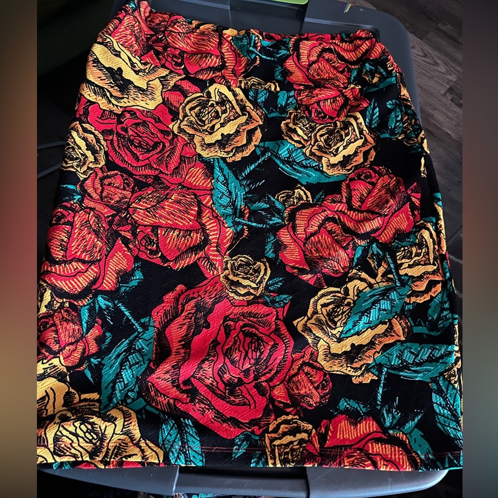 2 for $15 🌷 Floral Cassie skirt Xl EUC